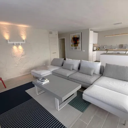 Penthouse Solemar Over The Sea *