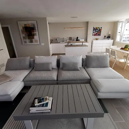 Lejlighed Penthouse Solemar Over The Sea